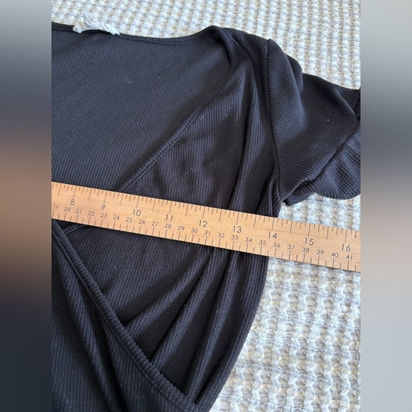 See you Monday Anthropologie jumpsuit wide leg ribbed black short sleeve size M - Picture 7 of 13